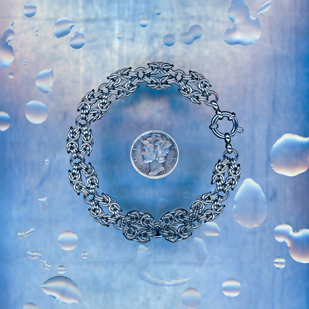 PRODUCT SHOT CLOSEUP SCAN OF BIT CRUSH CORE BRACELET 304 STAINLESS STEEL CHAIN MAILLE JEWELRY BYZANTINE WEAVE