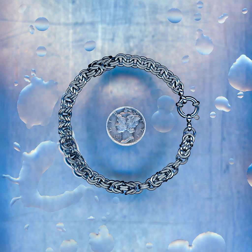 PRODUCT SHOT CLOSEUP SCAN OF BROKEN PIXEL CORE BRACELET 304 STAINLESS STEEL CHAIN MAILLE JEWELRY BYZANTINE AND 2 IN 1 MEDIUM WEAVE