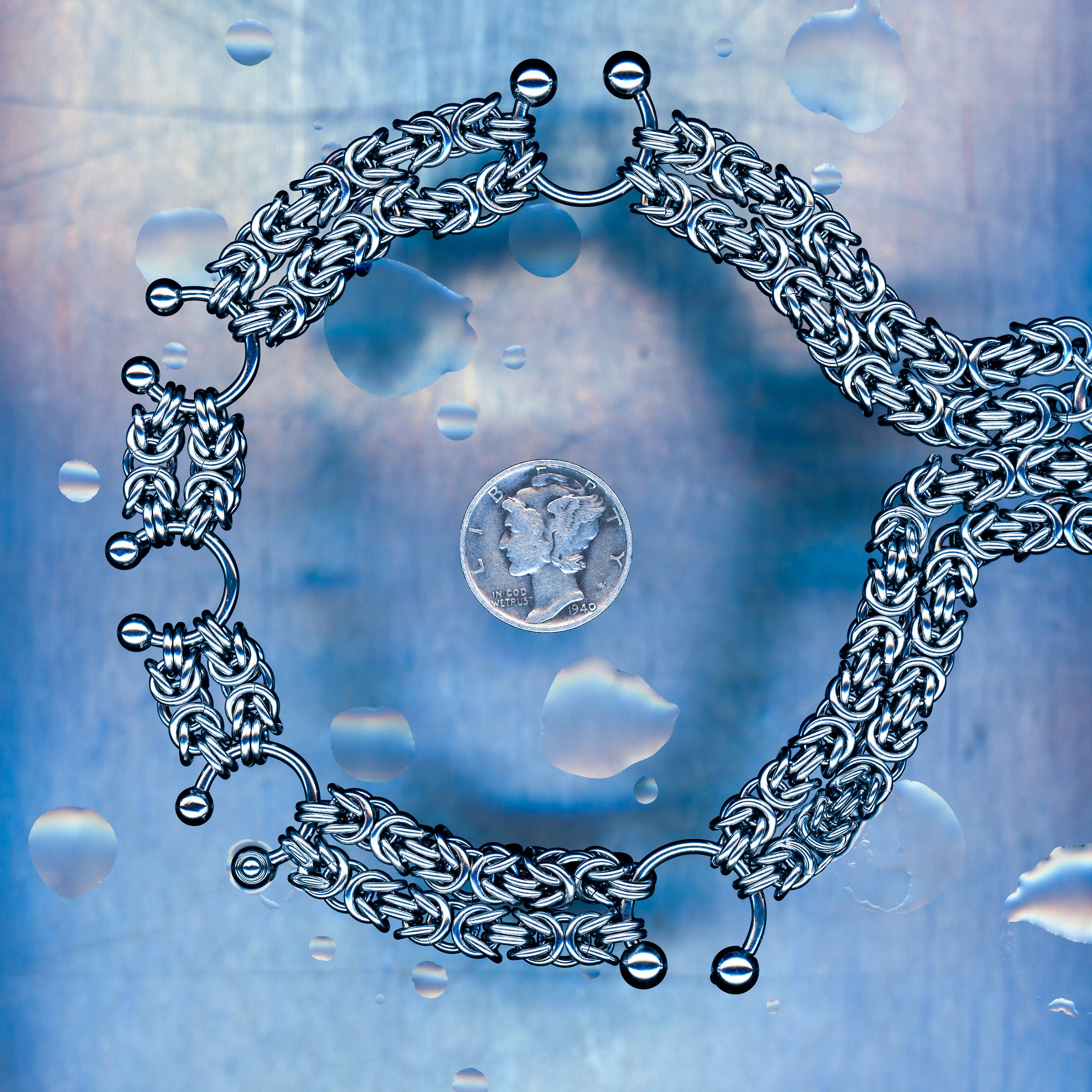 PRODUCT SHOT CLOSEUP SCAN OF DRIFTING WAVE COLLAR NECKLACE 304 STAINLESS STEEL CHAIN MAILLE JEWELRY DOUBLED UP BYZANTINE WEAVE BULLRING HORSESHOE PIERCING ACCENTS