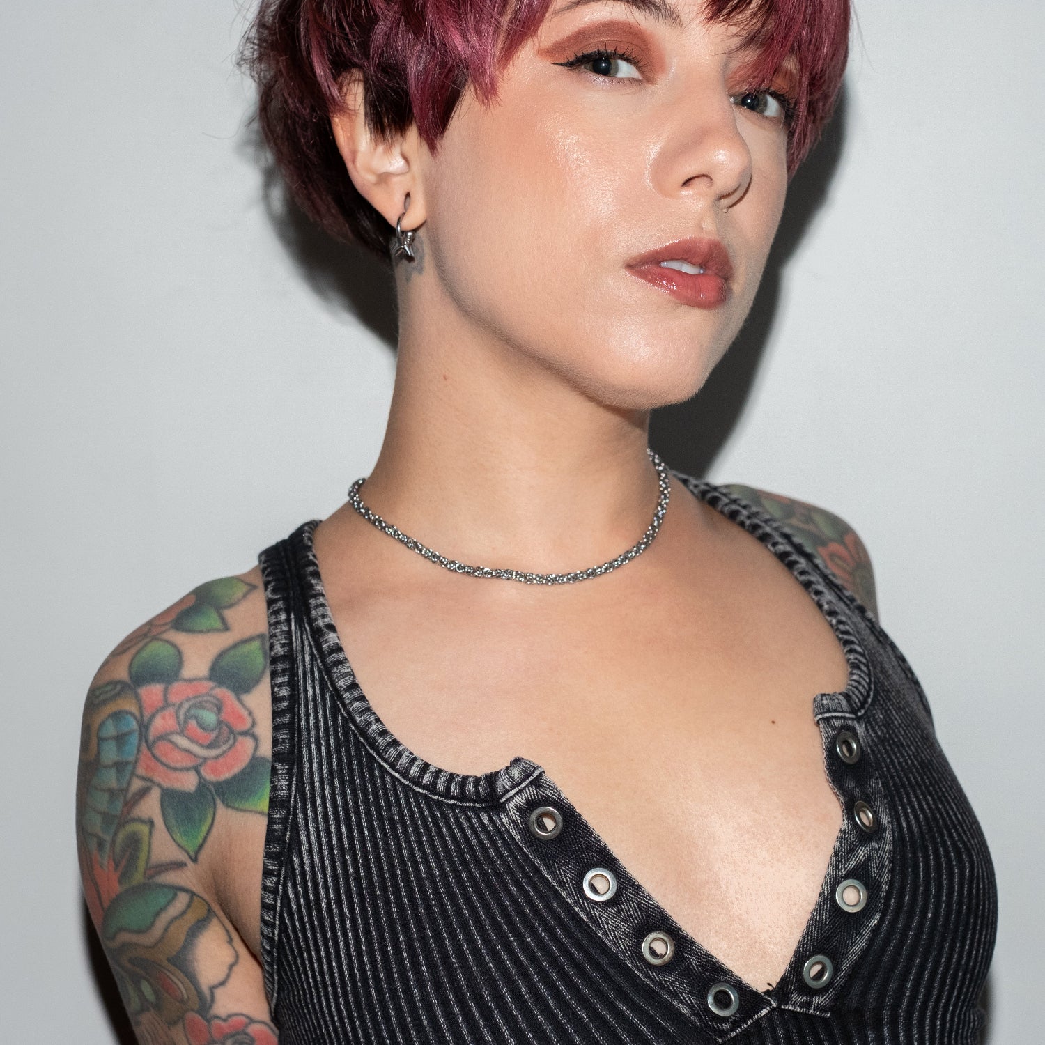 MODEL WEARING GHOST BYTE NECKLACE.  CHAIN MAILLE JEWELRY.