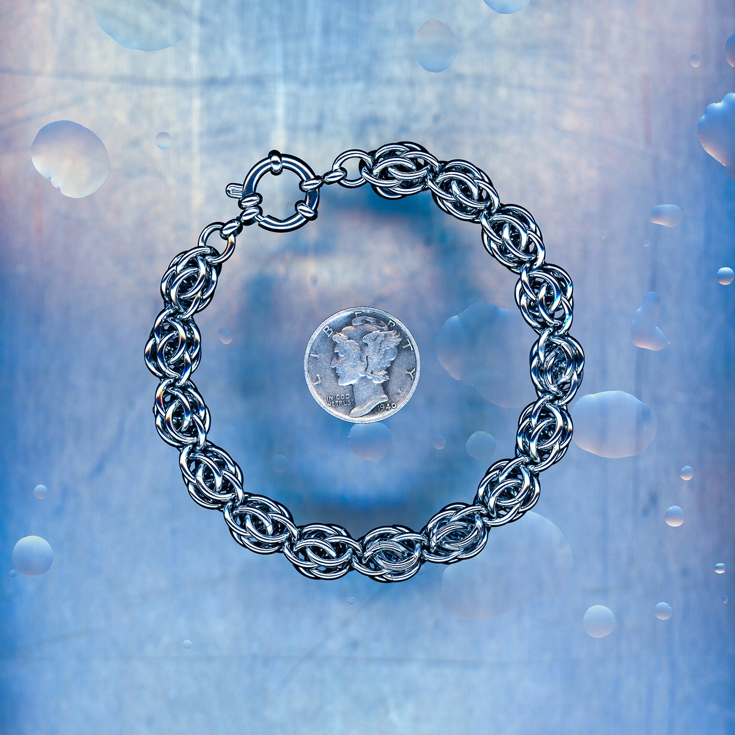 PRODUCT SHOT CLOSEUP SCAN OF LOST SIGNAL WAVE BRACELET 304 STAINLESS STEEL CHAIN MAILLE JEWELRY