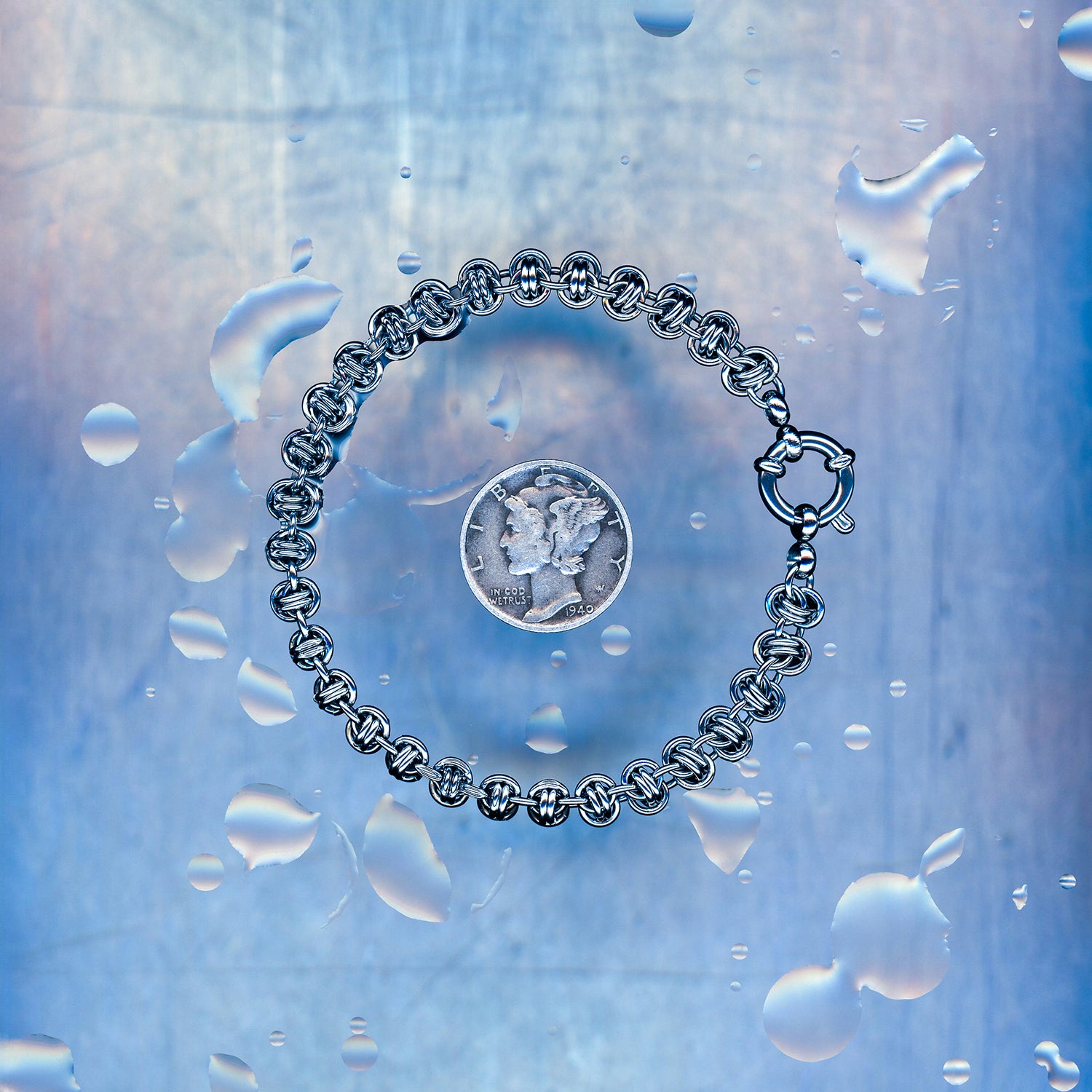 PRODUCT SHOT CLOSEUP SCAN OF LOW TIDE LINK BRACELET 304 STAINLESS STEEL CHAIN MAILLE JEWELRY BARREL SMALL WEAVE