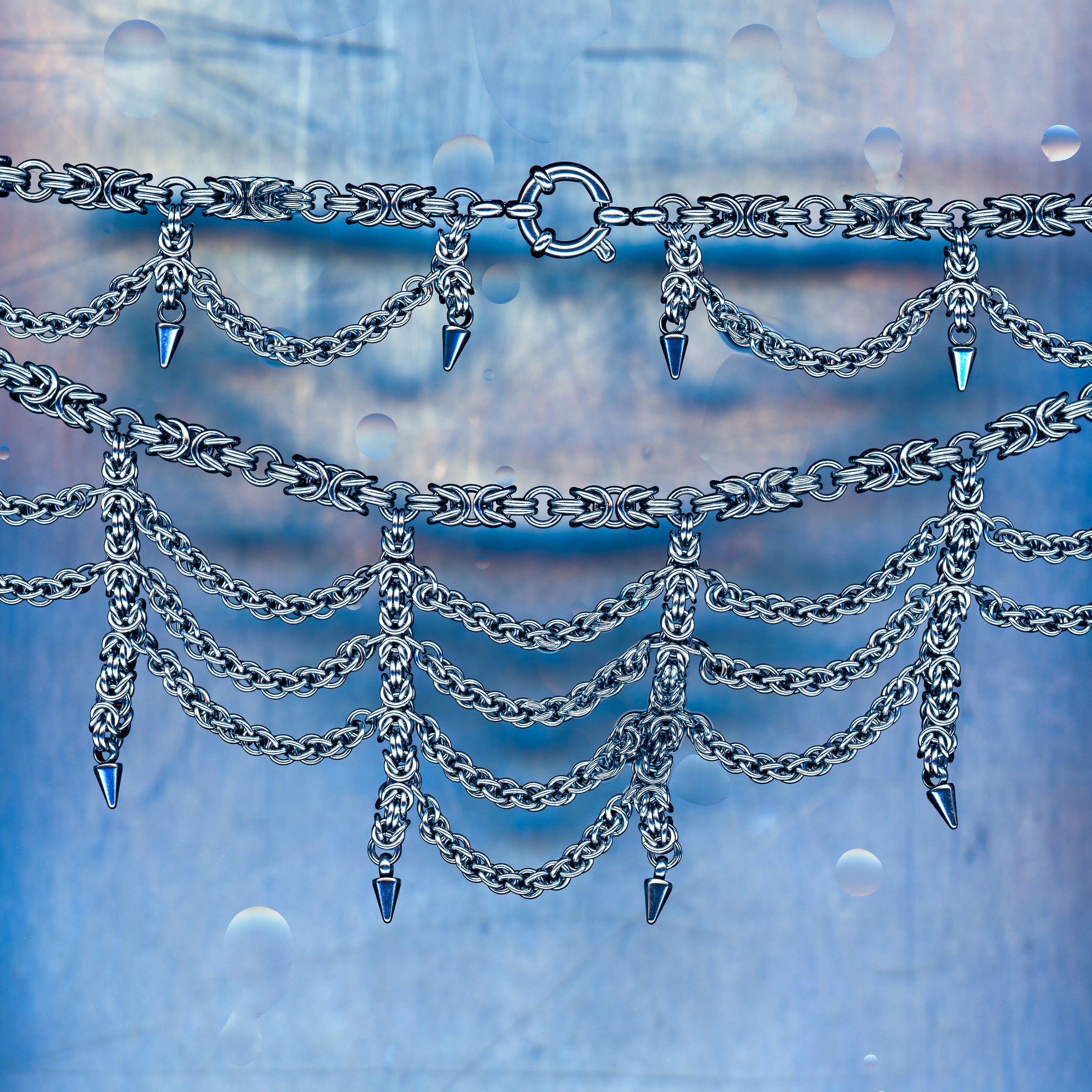 PRODUCT SHOT CLOSEUP SCAN OF OBSIDIAN VOID NECKLACE 304 STAINLESS STEEL CHAIN MAILLE JEWELRY XS BYZANTINE WEAVE JPL3 WEAVE SPIKES SPIKEY