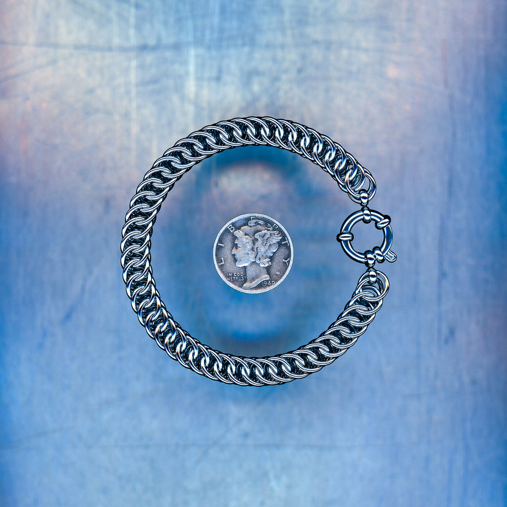 PRODUCT SHOT CLOSEUP SCAN OF OFFLINE CORE BRACELET 304 STAINLESS STEEL CHAIN MAILLE JEWELRY HALF PERSIAN 4 IN 1 MEDIUM WEAVE