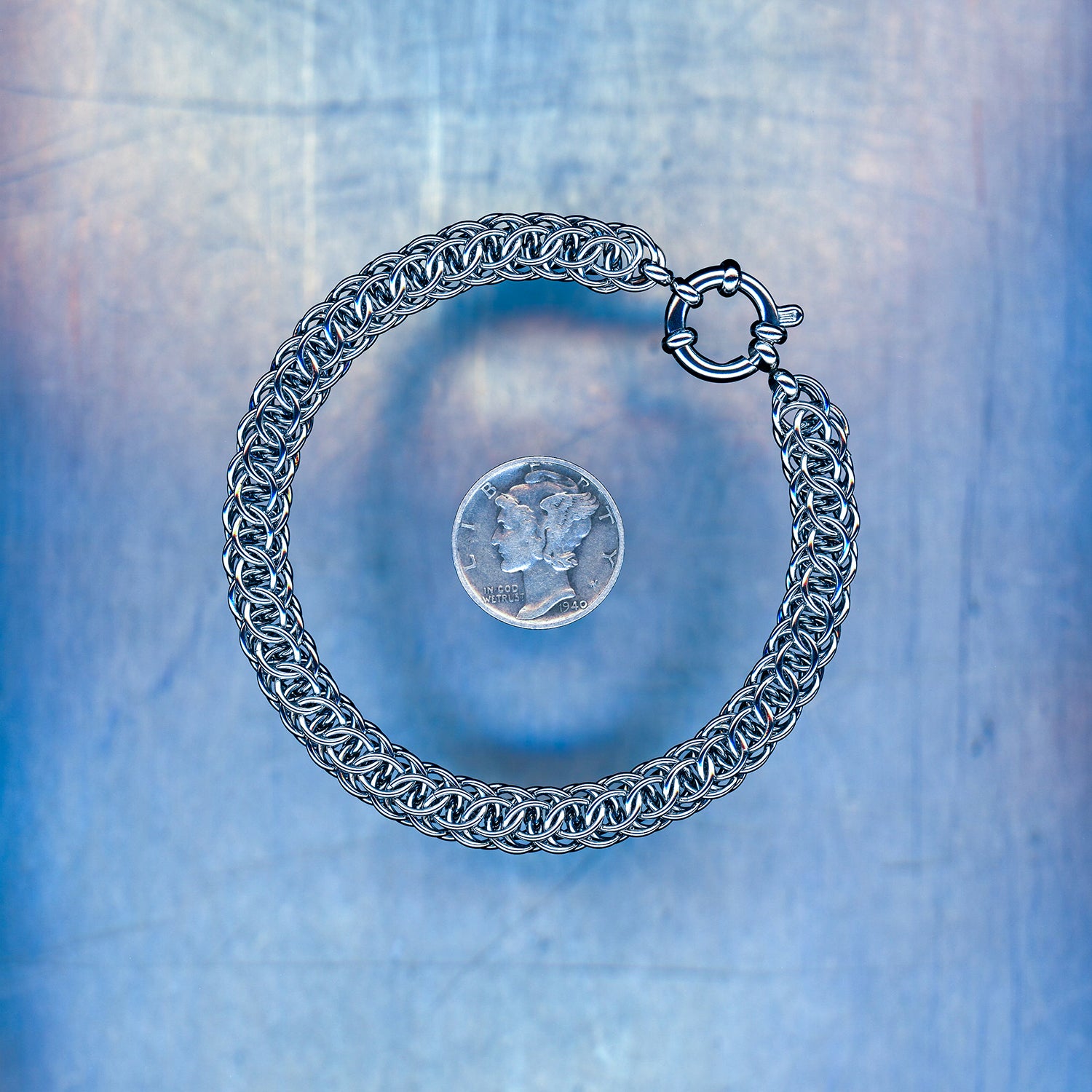 PRODUCT SHOT CLOSEUP SCAN OF REBOOT CORE BRACELET 304 STAINLESS STEEL CHAIN MAILLE JEWELRY FLAT FULL PERSIAN 5 IN 1
