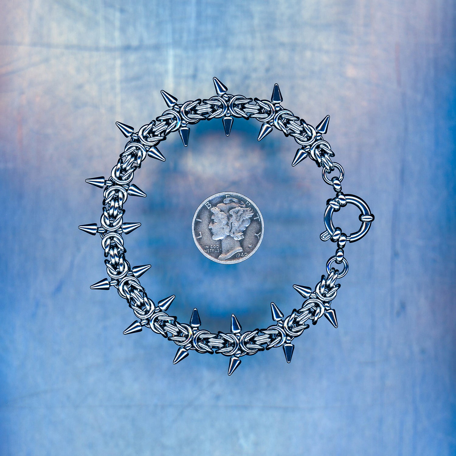 PRODUCT SHOT CLOSEUP SCAN OF WITH TEETH CORE BRACELET 304 STAINLESS STEEL CHAIN MAILLE JEWELRY SPIKEY BYZANTINE SMALL WEAVE SPIKES