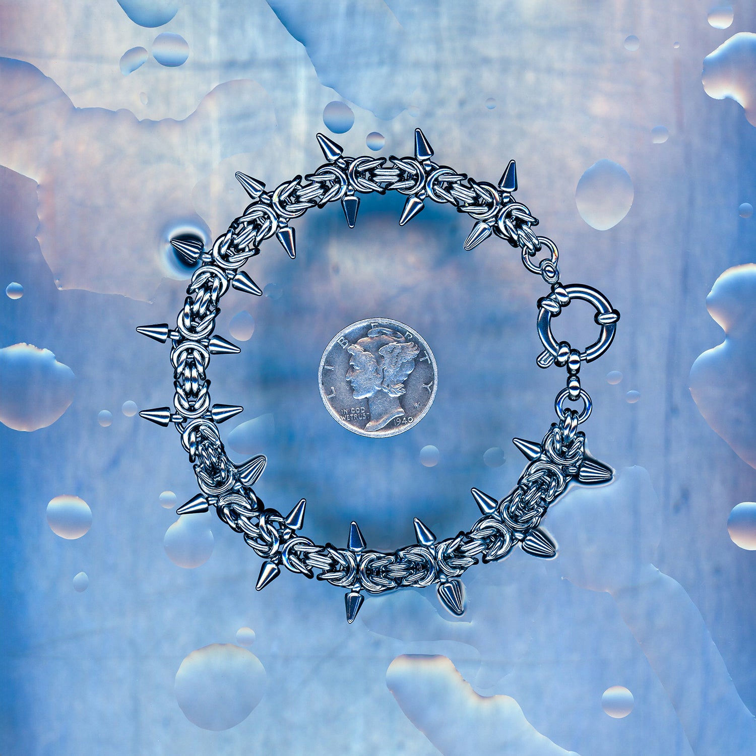 PRODUCT SHOT CLOSEUP SCAN OF WITH TEETH CORE BRACELET 304 STAINLESS STEEL CHAIN MAILLE JEWELRY SPIKEY BYZANTINE SMALL WEAVE SPIKES